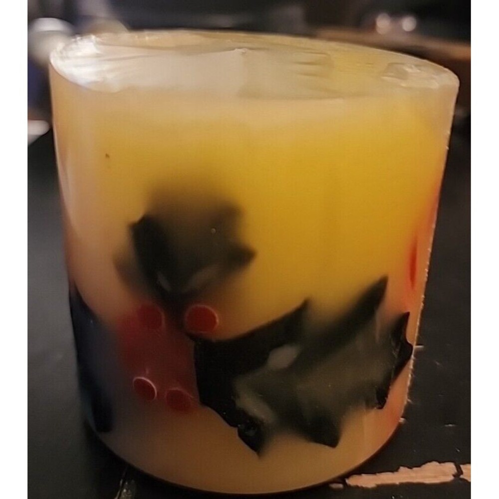 VINTAGE CHRISTMAS CANDLES  USA Candy Cane/Holly unused And Boxed 1983